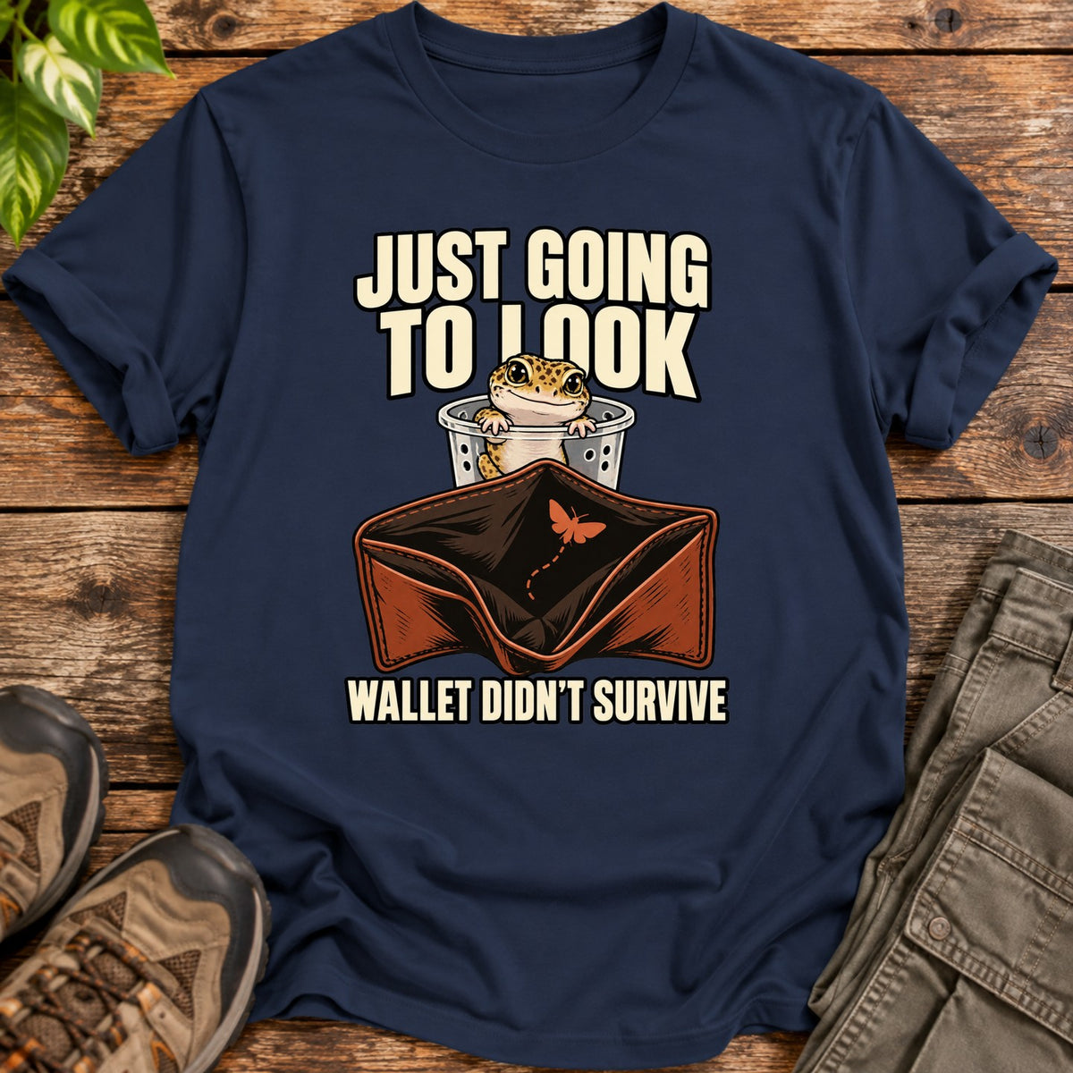 Just Looking Leopard Gecko T-Shirt - Navy