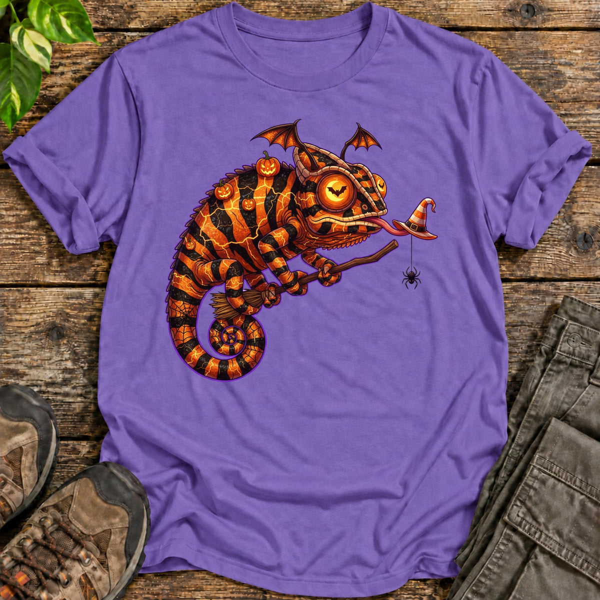 Halloween Chameleon Witch T-Shirt - Heather Purple
