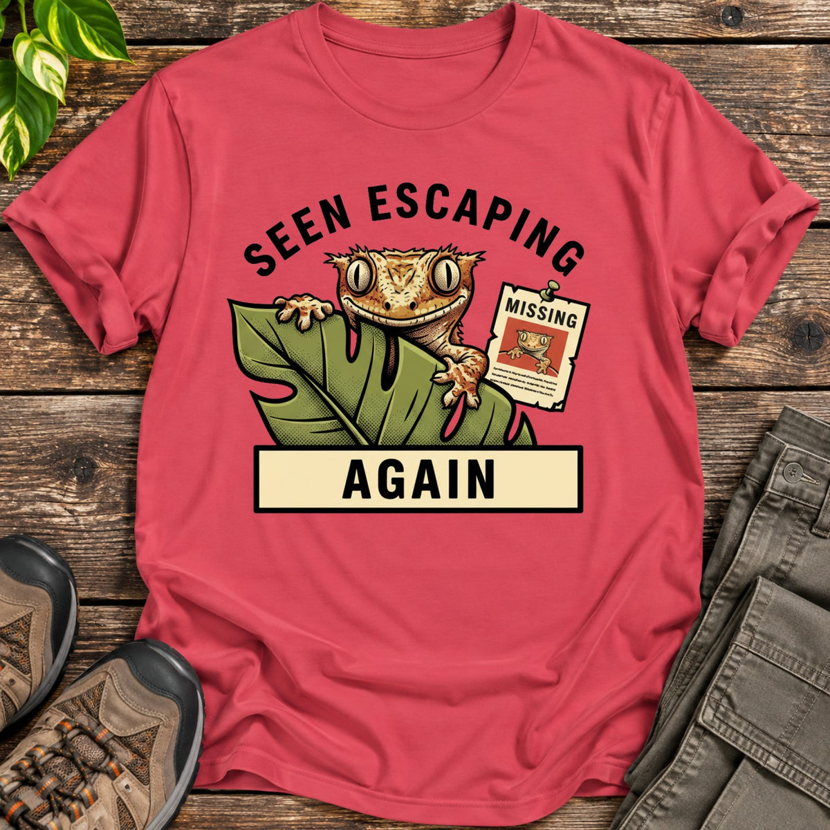 Escaping Crested Gecko T-Shirt - Heather Red