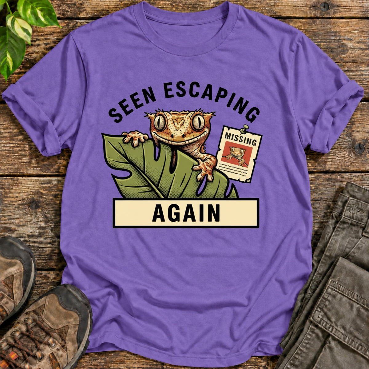 Escaping Crested Gecko T-Shirt - Heather Purple