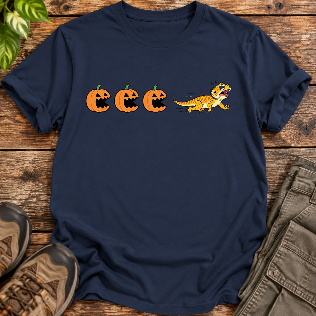 Bearded Dragon Halloween Pumpkin Chase T-Shirt - Navy