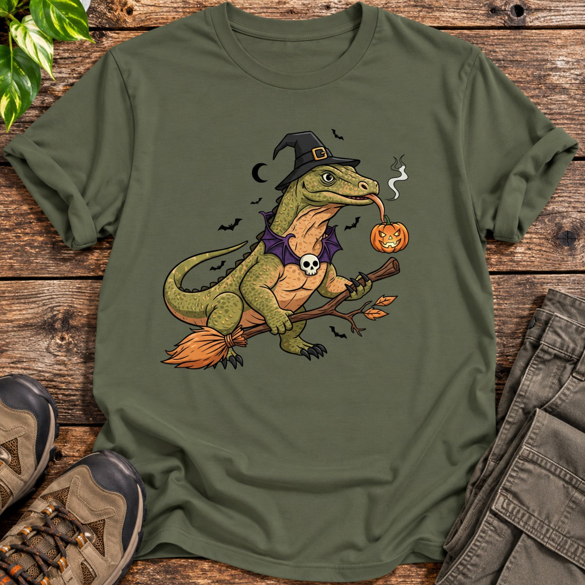 Komodo Dragon Witch Halloween T-Shirt - Military Green